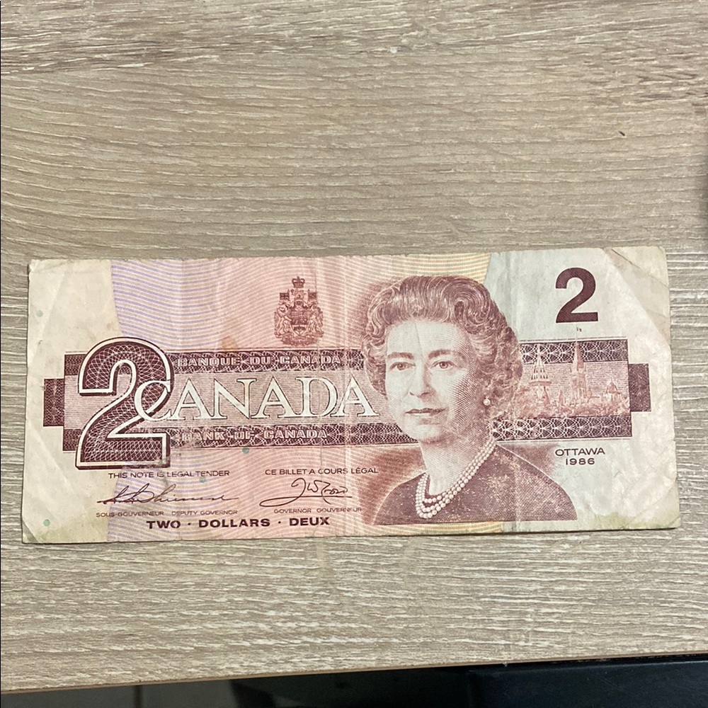Vintage 1986 Canadian Two Dollar Bill